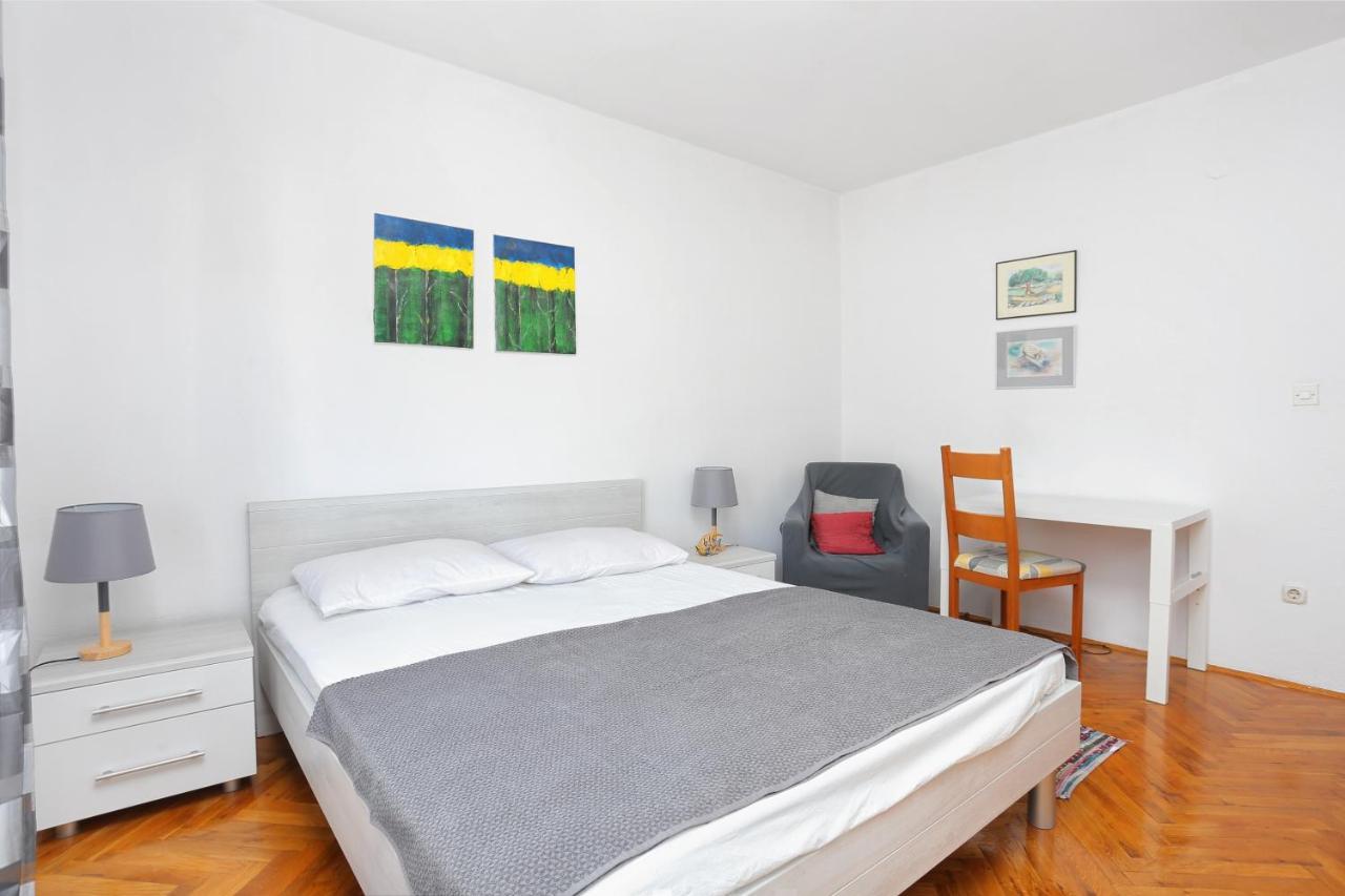 Apartment Arbanija 1125A トロギール エクステリア 写真